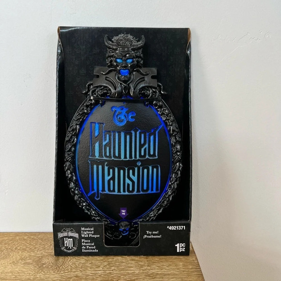 New Disney Haunted Mansion Logo Magical Light up Wall Plaque Halloween M… - Picture 4 of 7